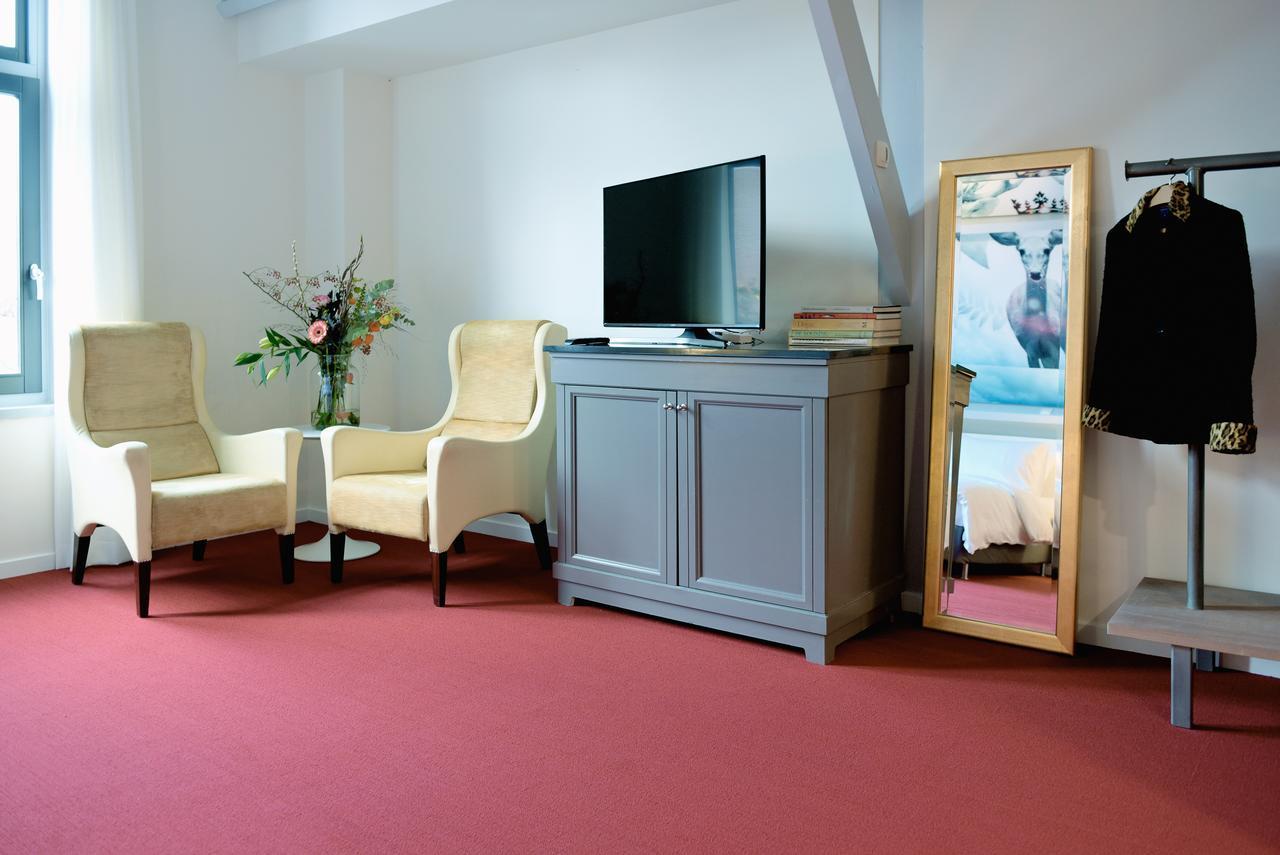 Hotel Trusten Willemstad  Esterno foto